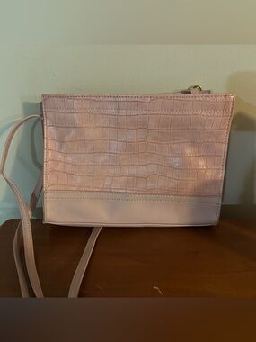 Bueno Blush Croc-Embossed Crossbody Bag